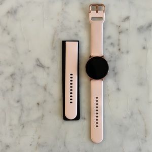 Samsung - Galaxy Watch Active
Smartwatch 40mm Aluminum
Rose Gold